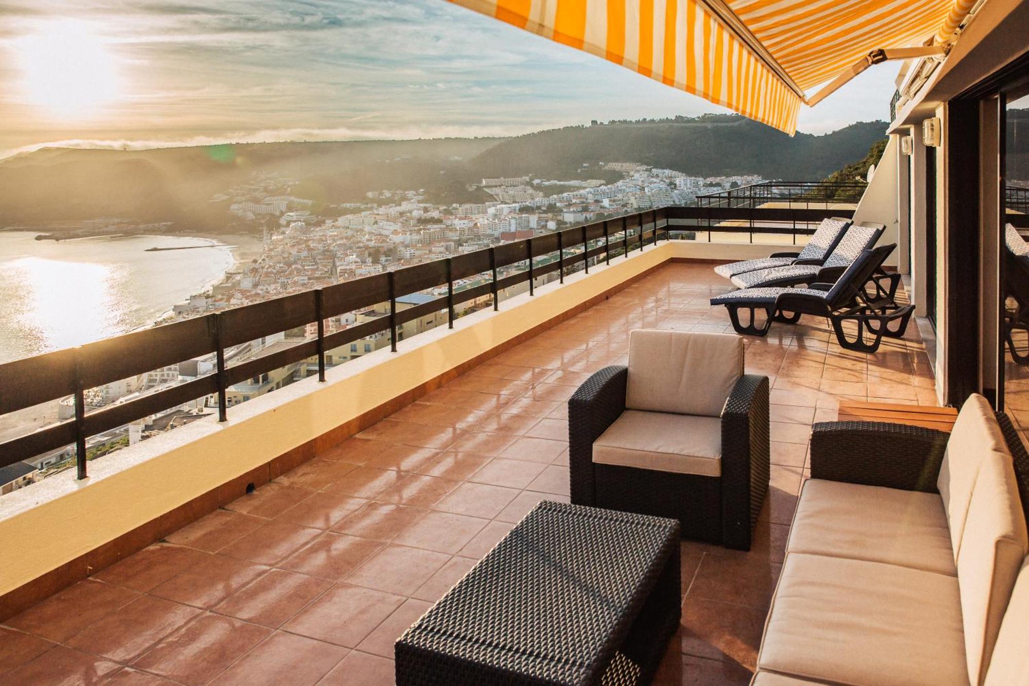 Apartment With A Stunning View Over Sesimbra Kültér fotó