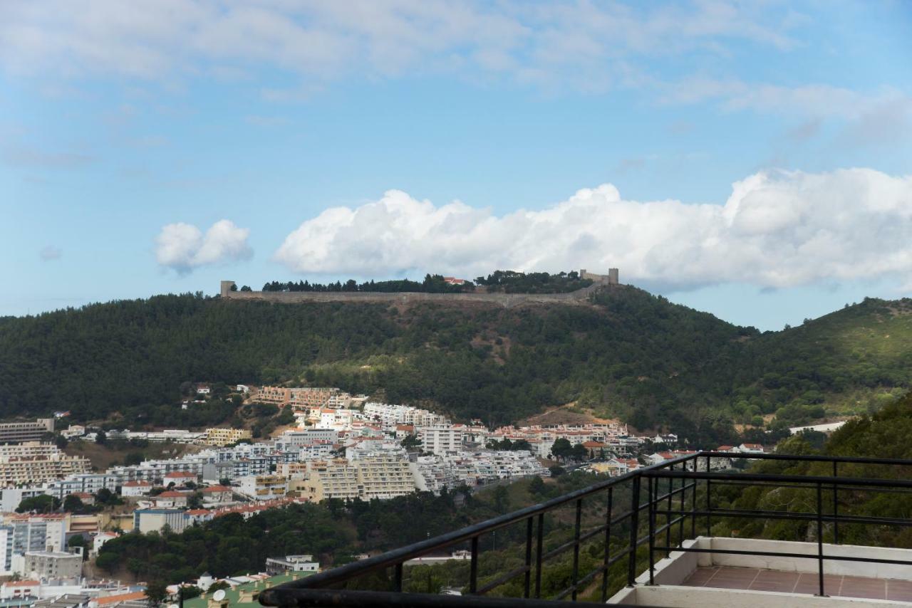 Apartment With A Stunning View Over Sesimbra Kültér fotó